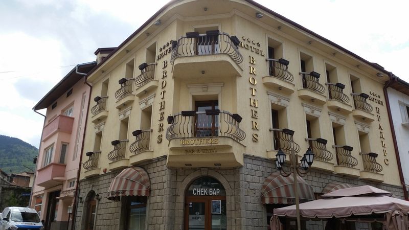 Hotel Brothers 斯莫梁 外观 照片