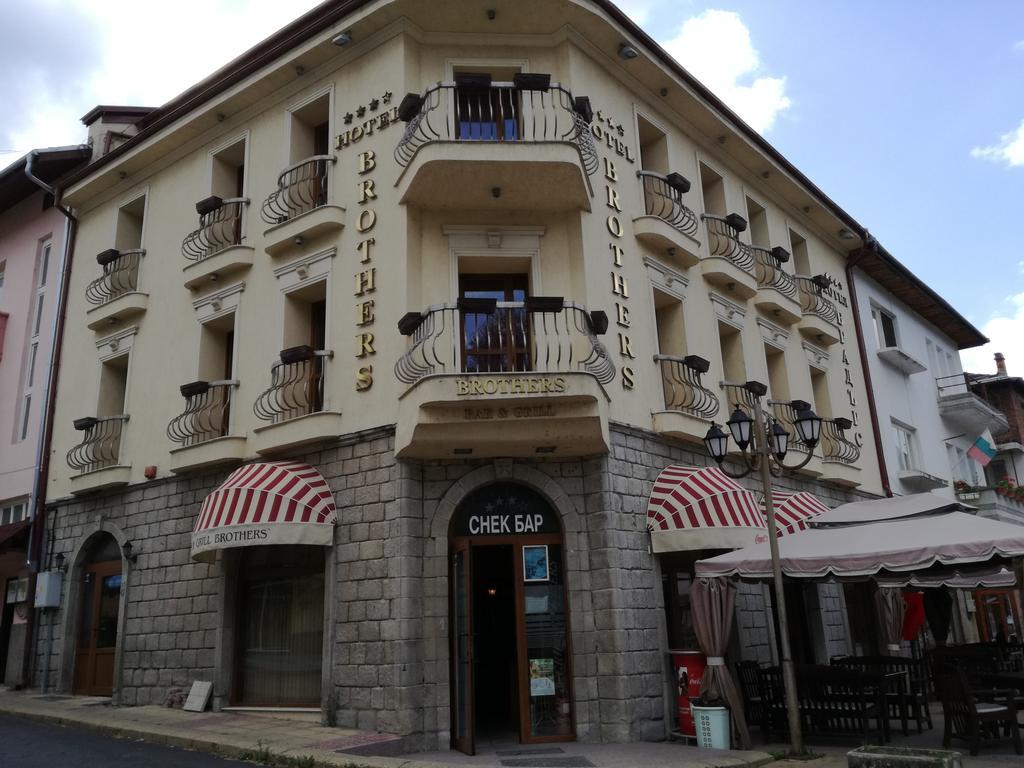 Hotel Brothers 斯莫梁 外观 照片